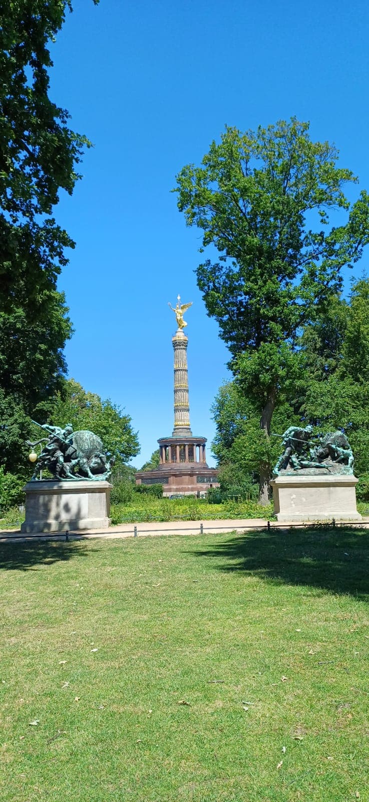 Travelling-Berlin - 1